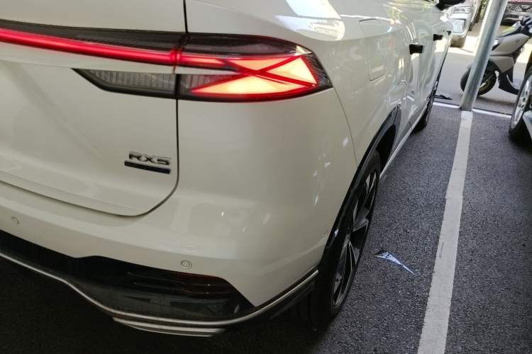 Used Roewe RX5 2023 1.5T Flagship Intelligent Driving Edition Right Rear Taillight