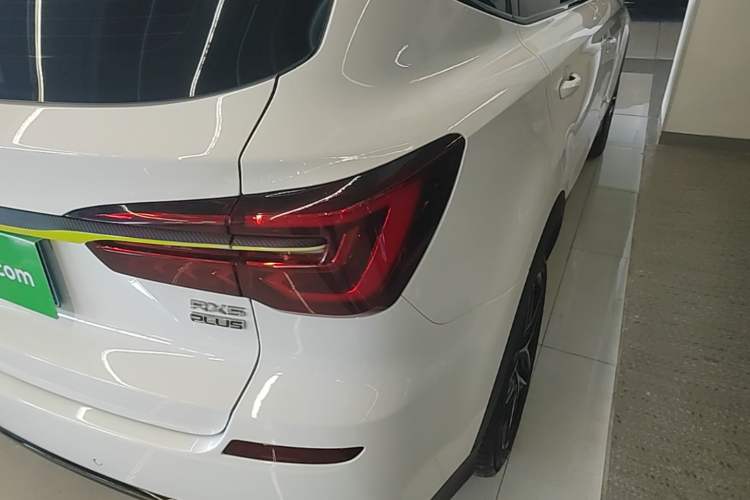Used Roewe RX5 2023 PLUS 330TGI Automatic Trendsetting Smart Edition Right Rear Taillight