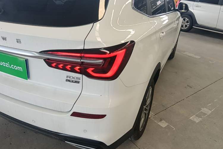 Used Roewe RX5 2023 PLUS 330TGI Automatic Trendsetting Smart Edition Right Rear Taillight