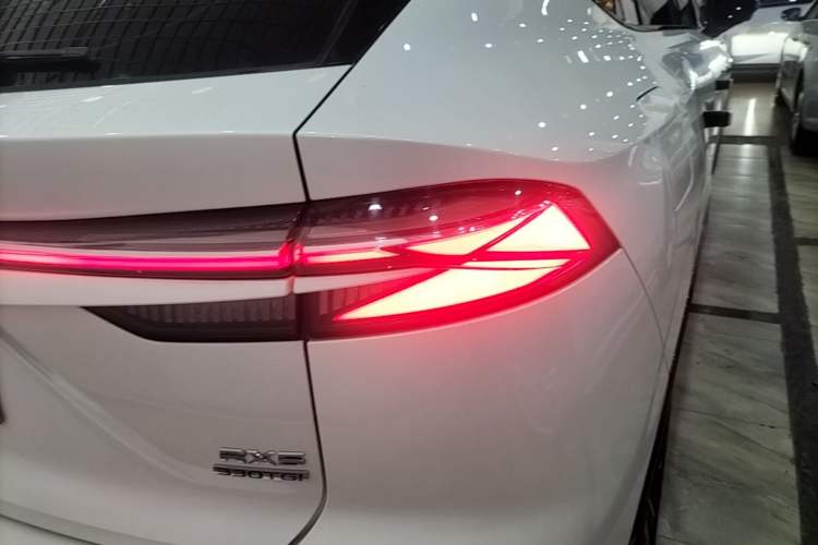Used Roewe RX5 2023 1.5T Elite Edition Right Rear Taillight