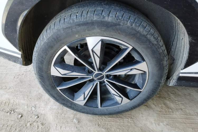 Used Roewe RX5 2023 1.5T Elite Edition Right Rear Wheel Hub