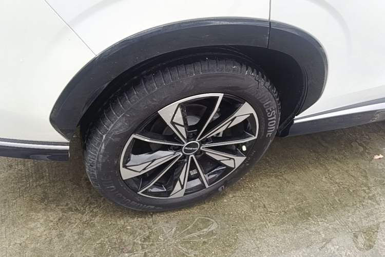 Used Roewe RX5 2023 1.5T Elite Edition Right Rear Wheel Hub