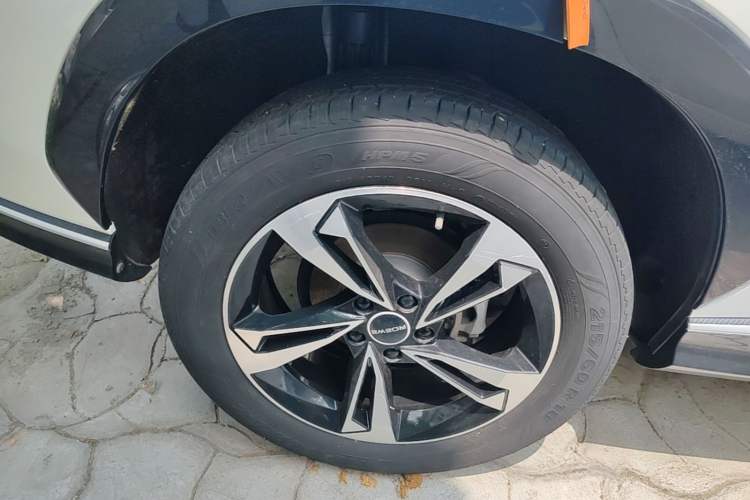 Used Roewe RX5 2023 1.5T Comfort Edition Right Rear Wheel Hub