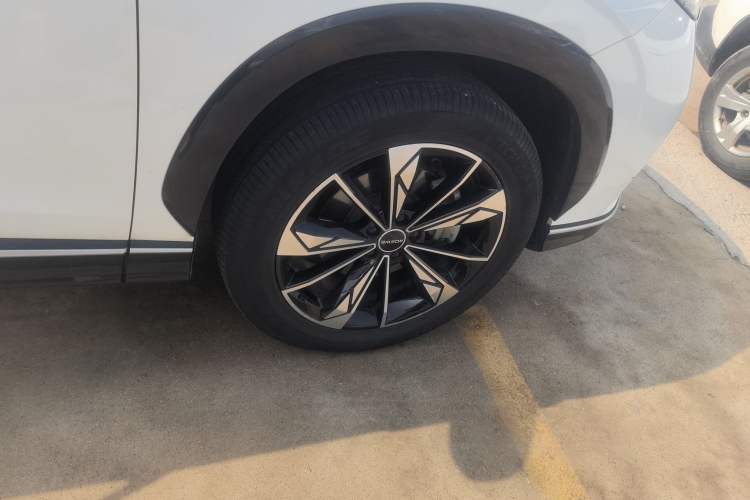 Used Roewe RX5 2023 1.5T Elite Edition Right Rear Wheel Hub