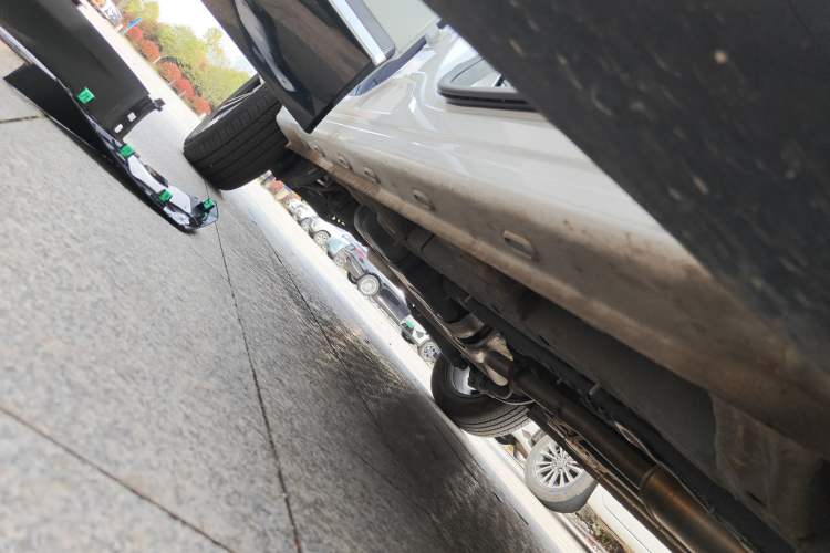 Used Roewe RX5 2023 1.5T Comfort Edition Right Side Sill