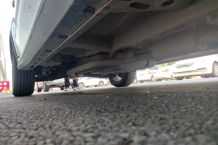 Used Roewe RX5 2023 PLUS 330TGI Automatic Trendsetting Smart Edition Right Side Sill