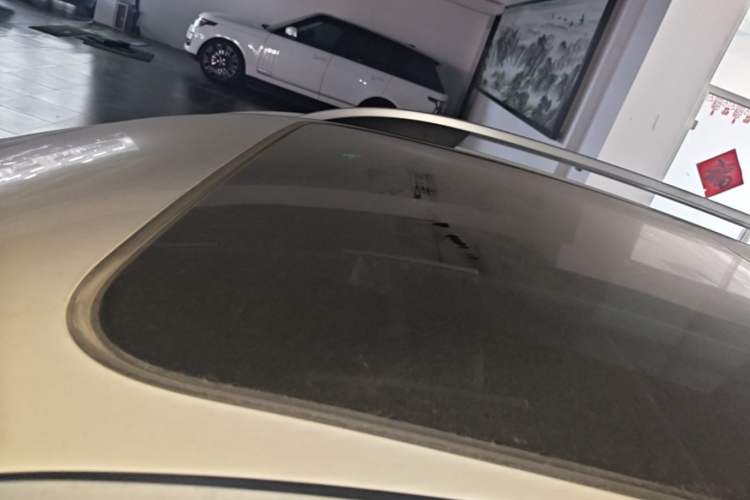 Used Roewe RX5 2023 PLUS 330TGI Automatic Trendsetting Smart Edition Roof