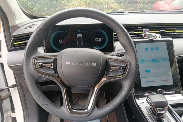 Used Roewe RX5 2023 PLUS 330TGI Automatic Trendsetting Smart Edition Steering Wheel