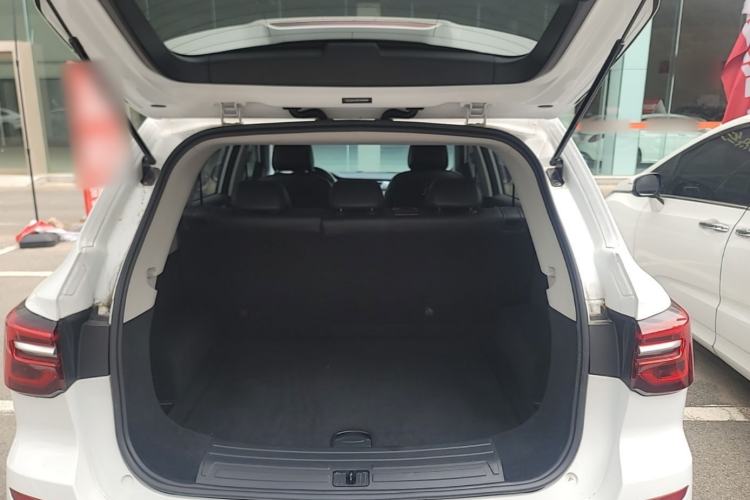Used Roewe RX5 2023 PLUS 330TGI Automatic Trendsetting Smart Edition Trunk