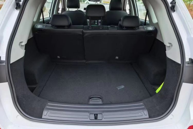 Used Roewe RX5 2023 PLUS 330TGI Automatic Trendsetting Smart Edition Trunk
