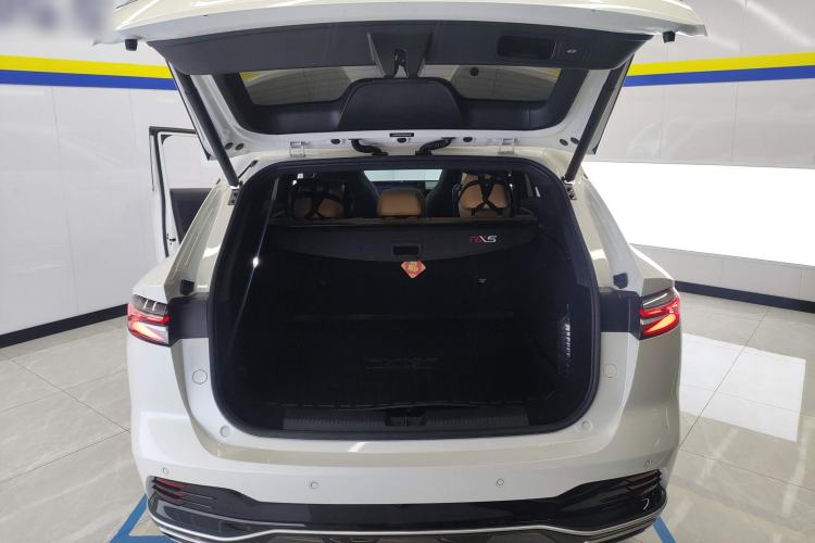 Used Roewe RX5 2023 1.5T Luxury Sliding-Screen Version Trunk