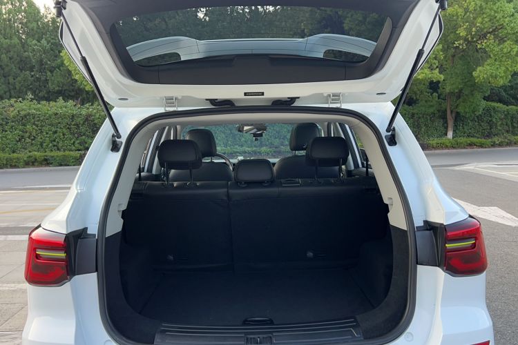 Used Roewe RX5 2023 PLUS 330TGI Automatic Trendsetting Smart Edition Trunk