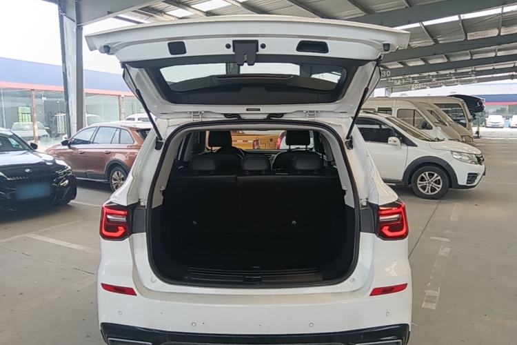 Used Roewe RX5 2023 PLUS 330TGI Automatic Trendsetting Smart Edition Trunk