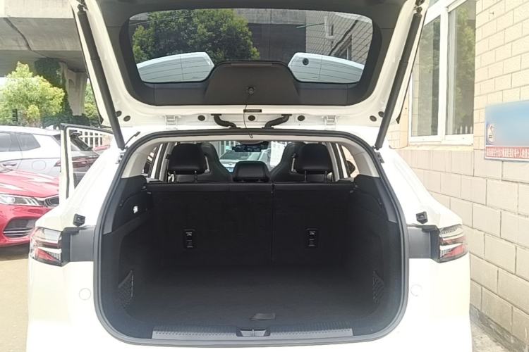 Used Roewe RX5 2023 1.5T Elite Edition Trunk