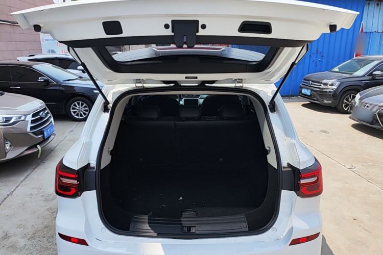 Used Roewe RX5 2023 PLUS 330TGI Automatic Trendsetting Smart Edition Trunk