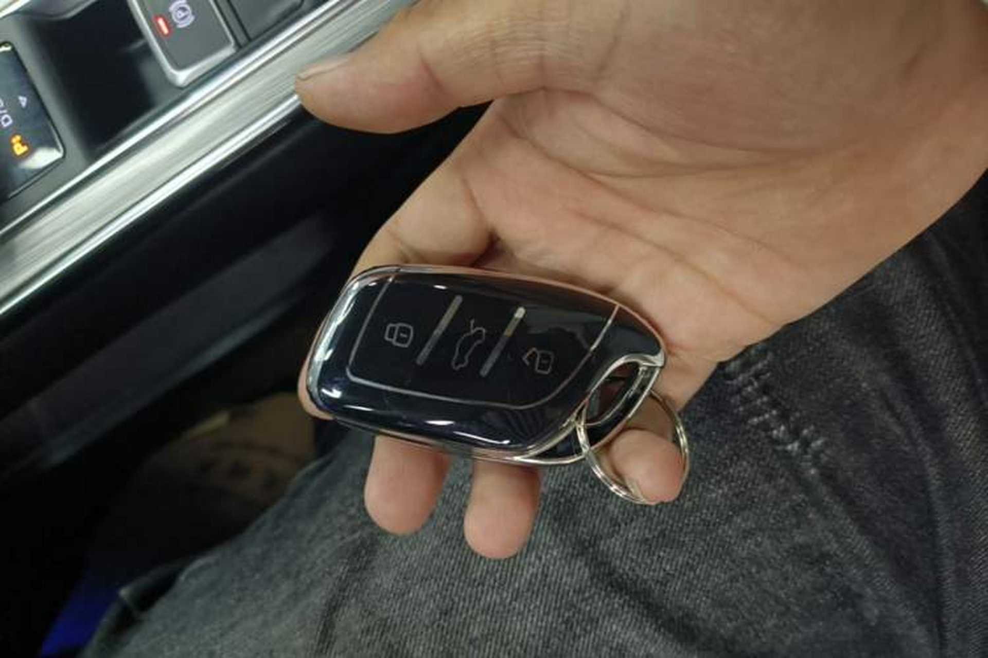 Used Roewe RX5 2023 PLUS 330TGI Automatic Trendsetting Smart Edition Vehicle Key