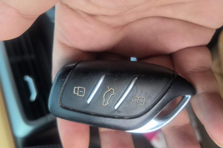 Used Roewe RX5 2023 1.5T Elite Edition Vehicle Key