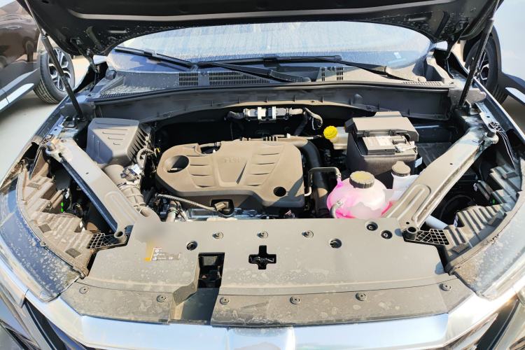 Used Roewe RX5 2025 PLUS 330TGI Automatic Trendsetting Smart Edition Engine Bay