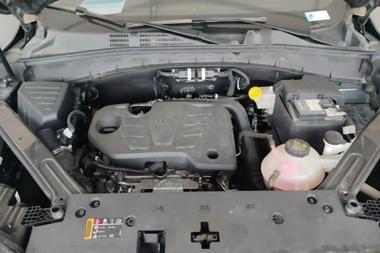 Used Roewe RX5 2025 PLUS 330TGI Automatic Trendsetting Smart Edition Engine Bay