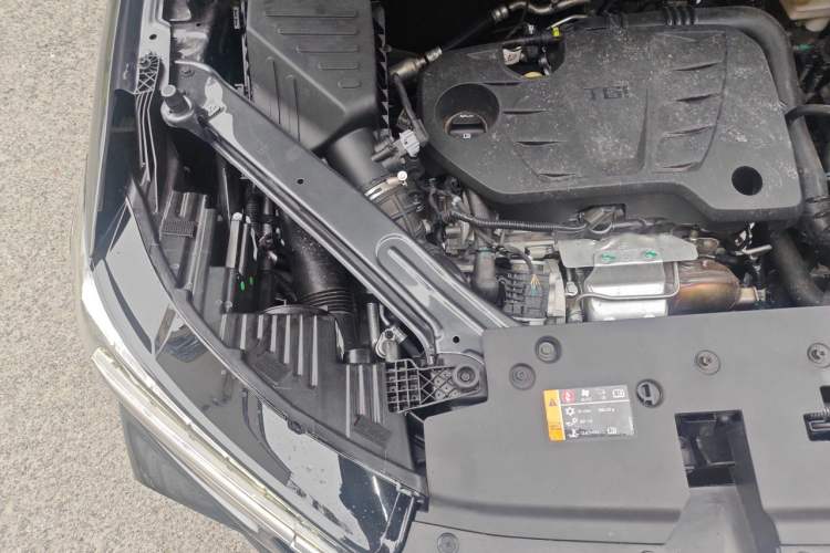 Used Roewe RX5 2025 PLUS 330TGI Automatic Trendsetting Smart Edition Engine Bay Right
