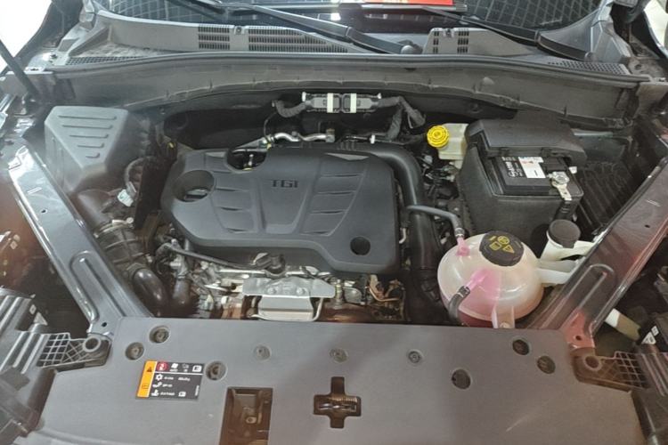 Used Roewe RX5 2025 PLUS 330TGI Automatic Trendsetting Smart Edition Engine Bay