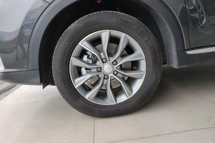 Used Roewe RX5 2025 PLUS 330TGI Automatic Trendsetting Smart Edition Exterior 4