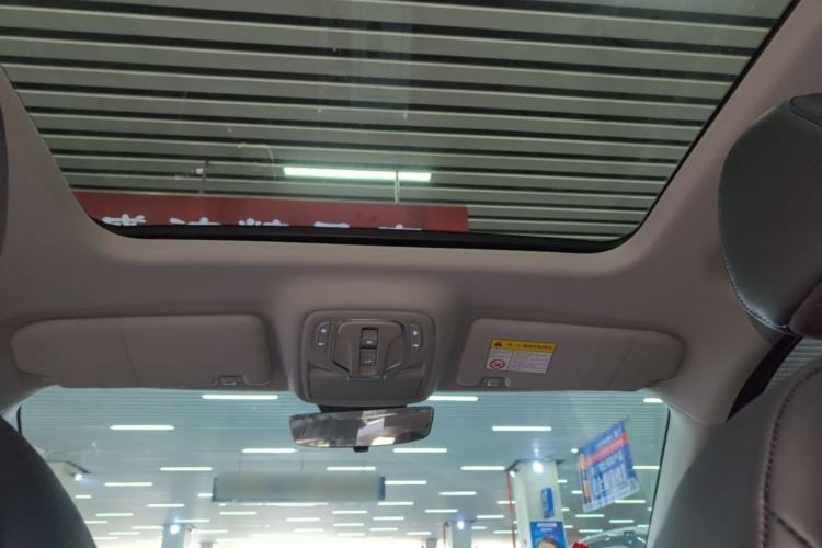Used Roewe RX5 2025 PLUS 330TGI Automatic Trendsetting Smart Edition Headliner