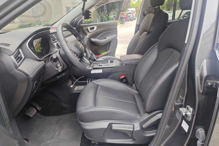 Used Roewe RX5 2025 PLUS 330TGI Automatic Trendsetting Smart Edition Left Front Seat
