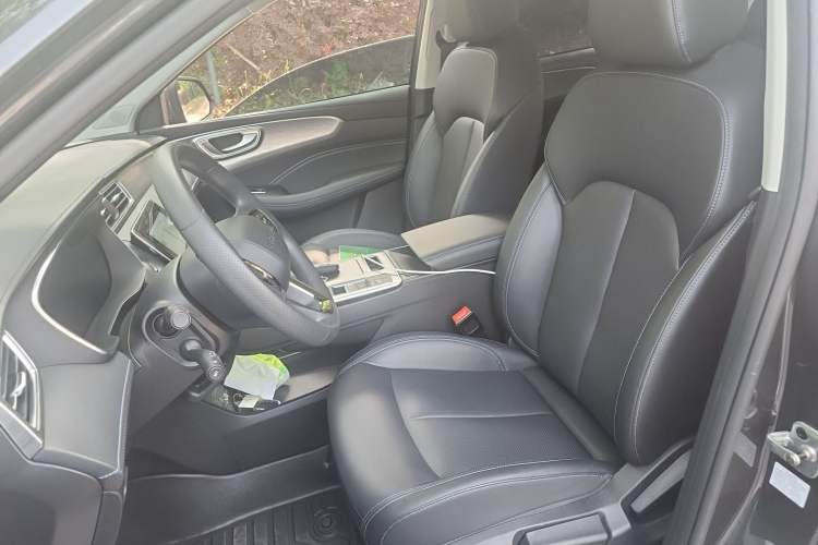 Used Roewe RX5 2025 PLUS 330TGI Automatic Trendsetting Smart Edition Left Front Seat