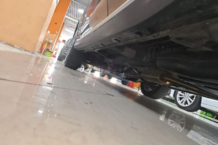 Used Roewe RX5 2025 PLUS 330TGI Automatic Trendsetting Smart Edition Left Side Sill