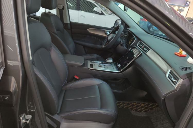 Used Roewe RX5 2025 PLUS 330TGI Automatic Trendsetting Smart Edition Right Front Seat