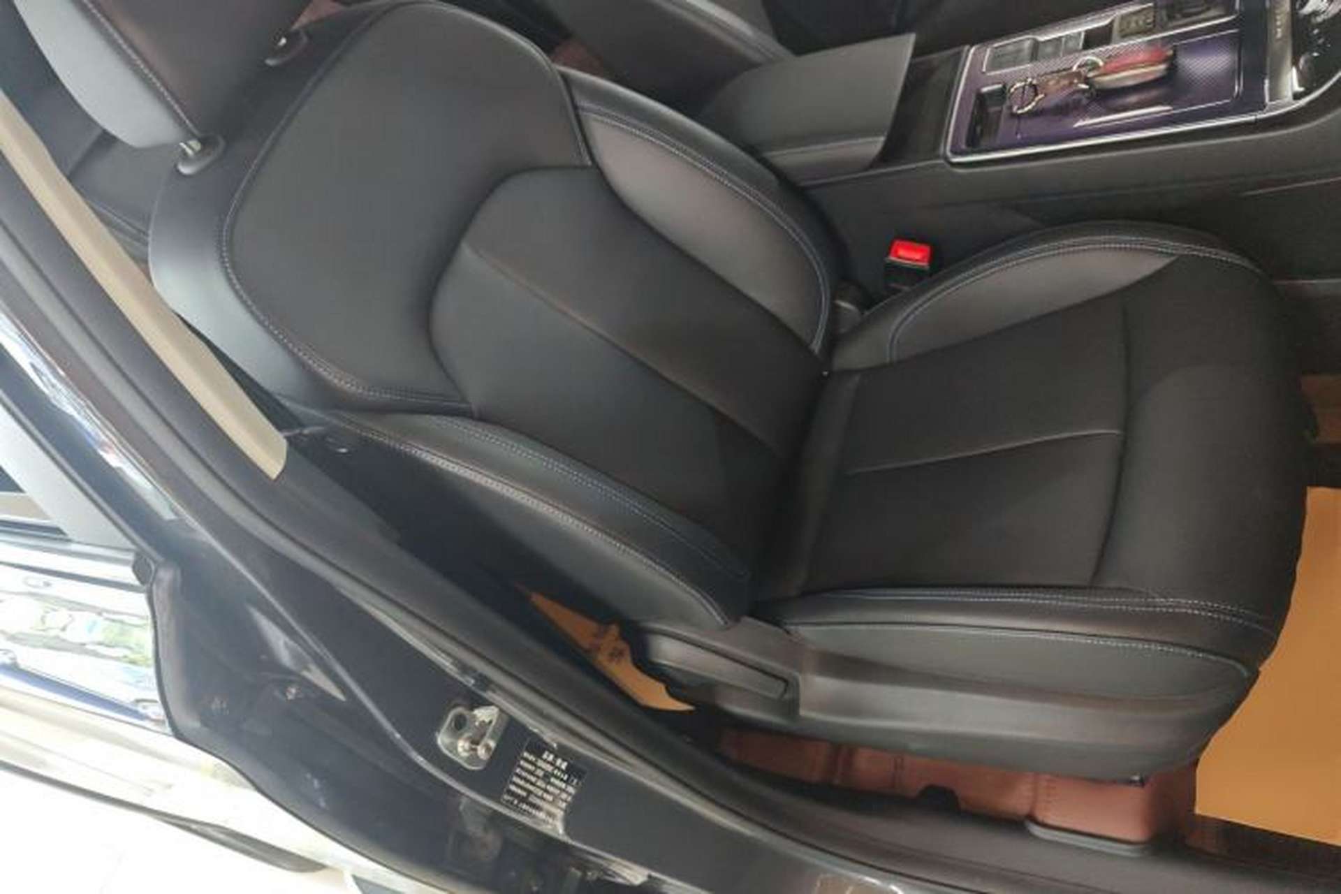 Used Roewe RX5 2025 PLUS 330TGI Automatic Trendsetting Smart Edition Right Front Seat