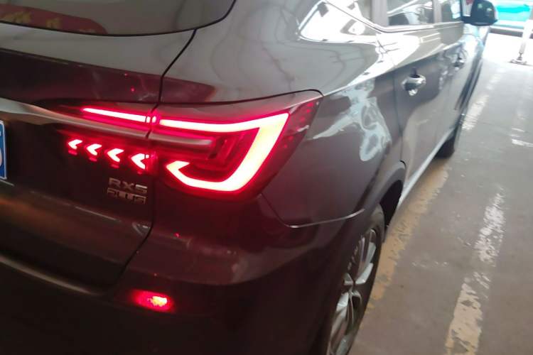 Used Roewe RX5 2025 PLUS 330TGI Automatic Trendsetting Smart Edition Right Rear Taillight