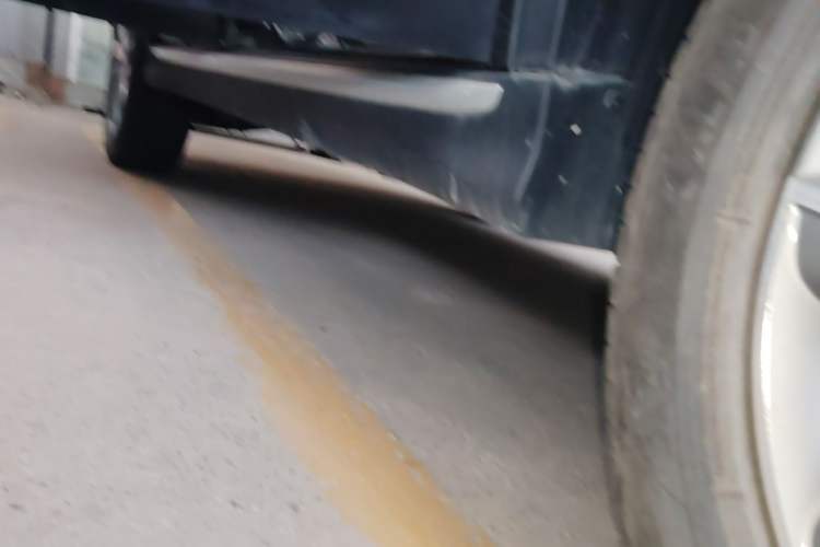 Used Roewe RX5 2025 PLUS 330TGI Automatic Trendsetting Smart Edition Right Side Sill