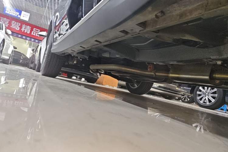 Used Roewe RX5 2025 PLUS 330TGI Automatic Trendsetting Smart Edition Right Side Sill