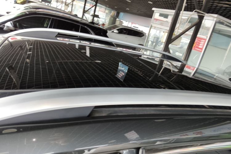Used Roewe RX5 2025 PLUS 330TGI Automatic Trendsetting Smart Edition Roof