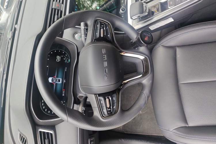 Used Roewe RX5 2025 PLUS 330TGI Automatic Trendsetting Smart Edition Steering Wheel