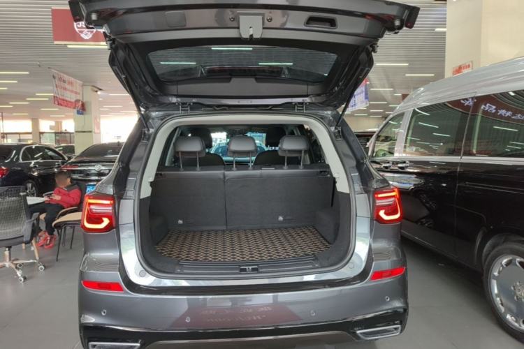 Used Roewe RX5 2025 PLUS 330TGI Automatic Trendsetting Smart Edition Trunk