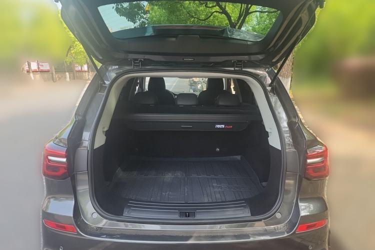 Used Roewe RX5 2025 PLUS 330TGI Automatic Trendsetting Smart Edition Trunk