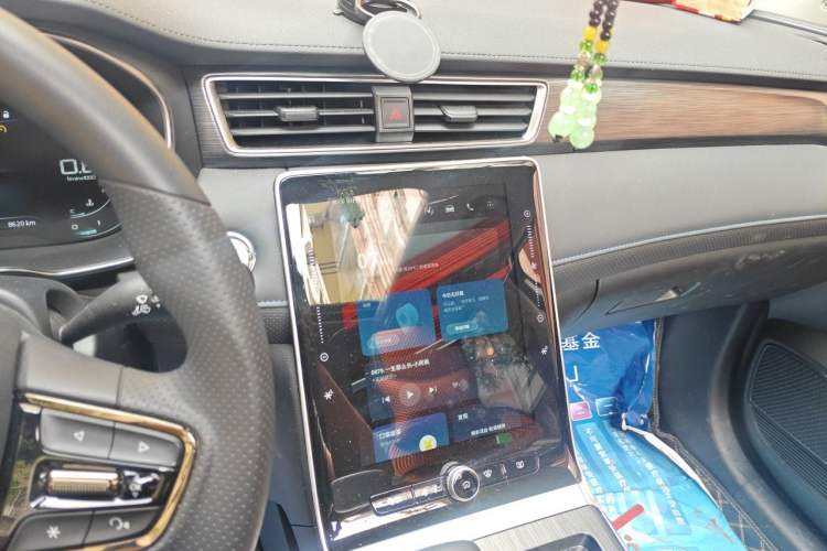 Used Roewe RX5 2025 PLUS 330TGI Automatic Trendsetting Smart Edition Audio And AC Panel