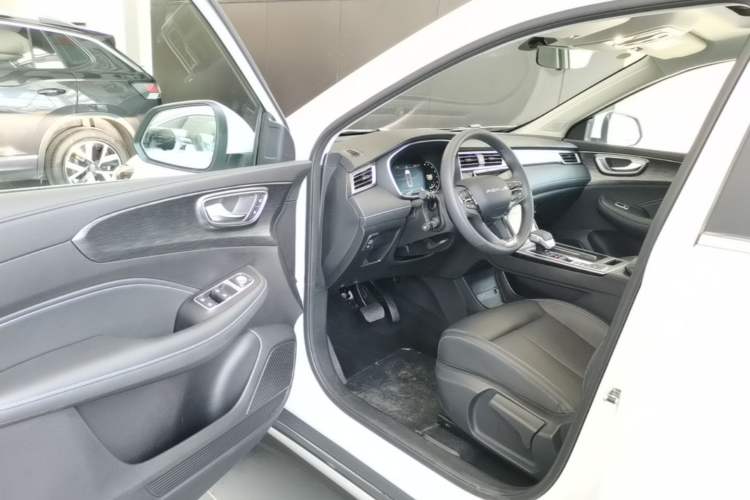 Used Roewe RX5 2025 PLUS 330TGI Automatic Trendsetting Smart Edition Driver Seat