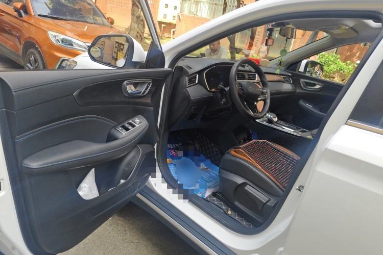 Used Roewe RX5 2025 PLUS 330TGI Automatic Trendsetting Smart Edition Driver Seat