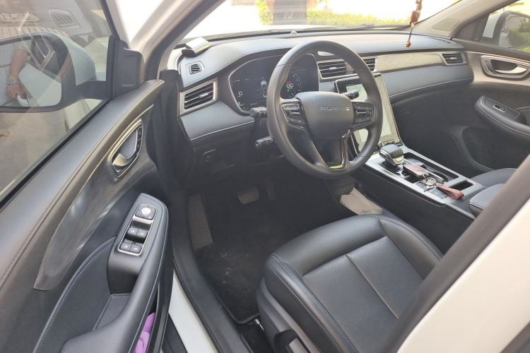 Used Roewe RX5 2025 PLUS 330TGI Automatic Trendsetting Smart Edition Driver Seat