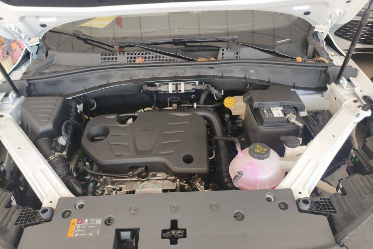Used Roewe RX5 2025 PLUS 330TGI Automatic Trendsetting Smart Edition Engine Bay
