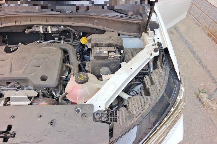 Used Roewe RX5 2025 PLUS 330TGI Automatic Trendsetting Smart Edition Engine Bay Left