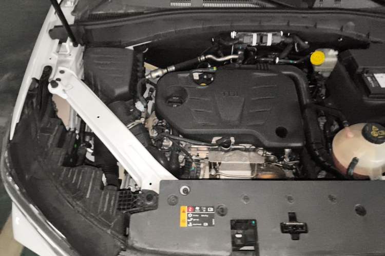 Used Roewe RX5 2025 PLUS 330TGI Automatic Trendsetting Smart Edition Engine Bay Right