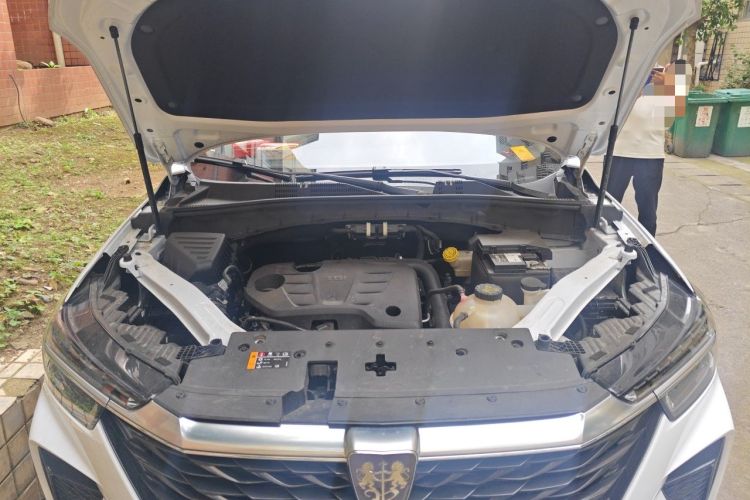 Used Roewe RX5 2025 PLUS 330TGI Automatic Trendsetting Smart Edition Engine Bay