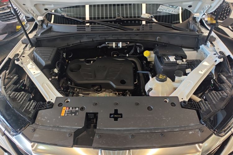 Used Roewe RX5 2025 PLUS 330TGI Automatic Trendsetting Smart Edition Engine Bay