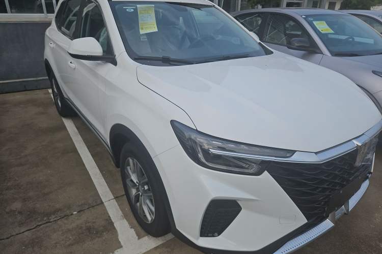 Used Roewe RX5 2025 PLUS 330TGI Automatic Trendsetting Smart Edition Exterior 2