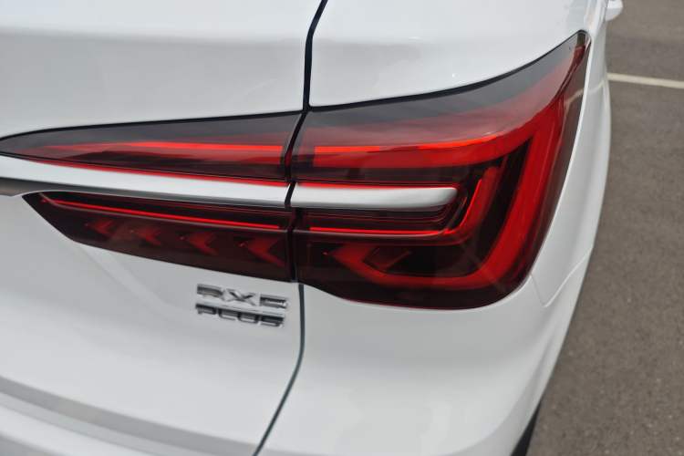 Used Roewe RX5 2025 PLUS 330TGI Automatic Trendsetting Smart Edition Exterior 3